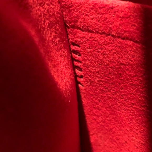 Like NEW! Louis Vuitton handbag! - Picture 6 of 6